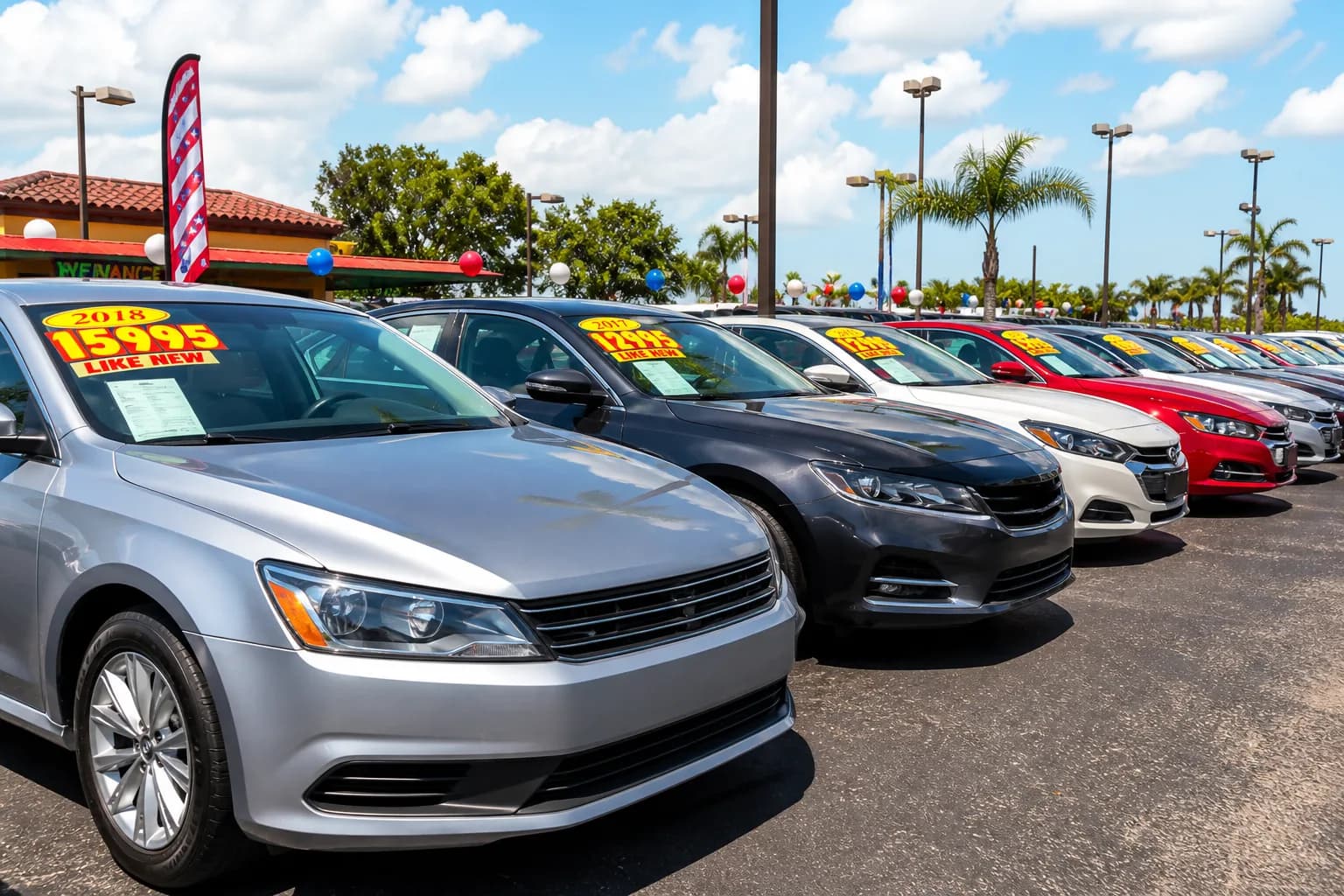 Automobile classified marketplace with vehicle listings and search filters